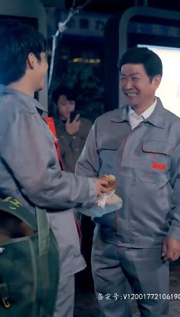 电影：至尊金瞳神医（觉醒医皇神童）