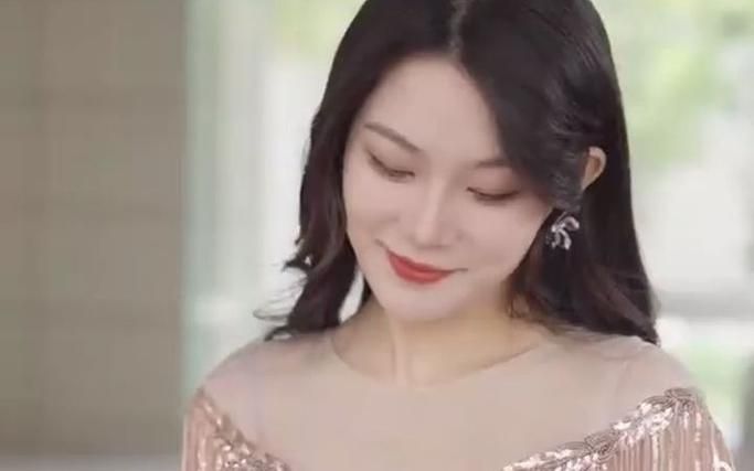 电影：真千金又美又飒