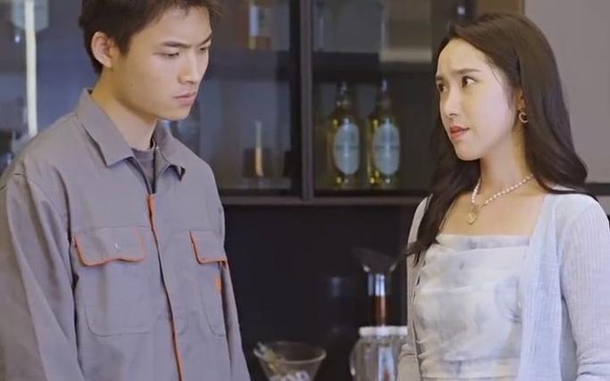 电影：成为快递员后，我有了七个老婆