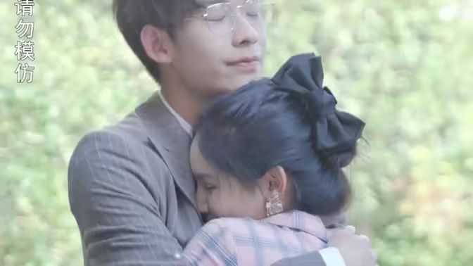 电影：傅少怀里的学霸千金飒爆了