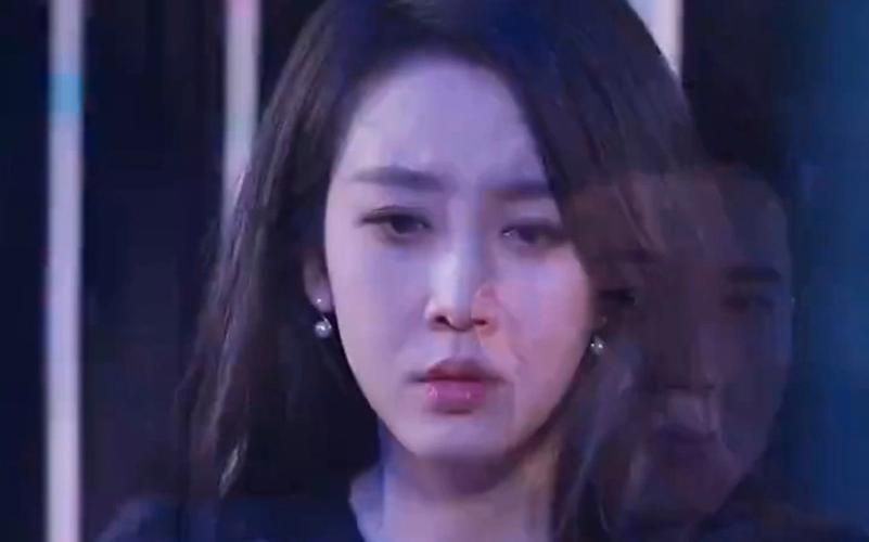 电影：离婚冷她三年后，霍总膝盖跪穿了