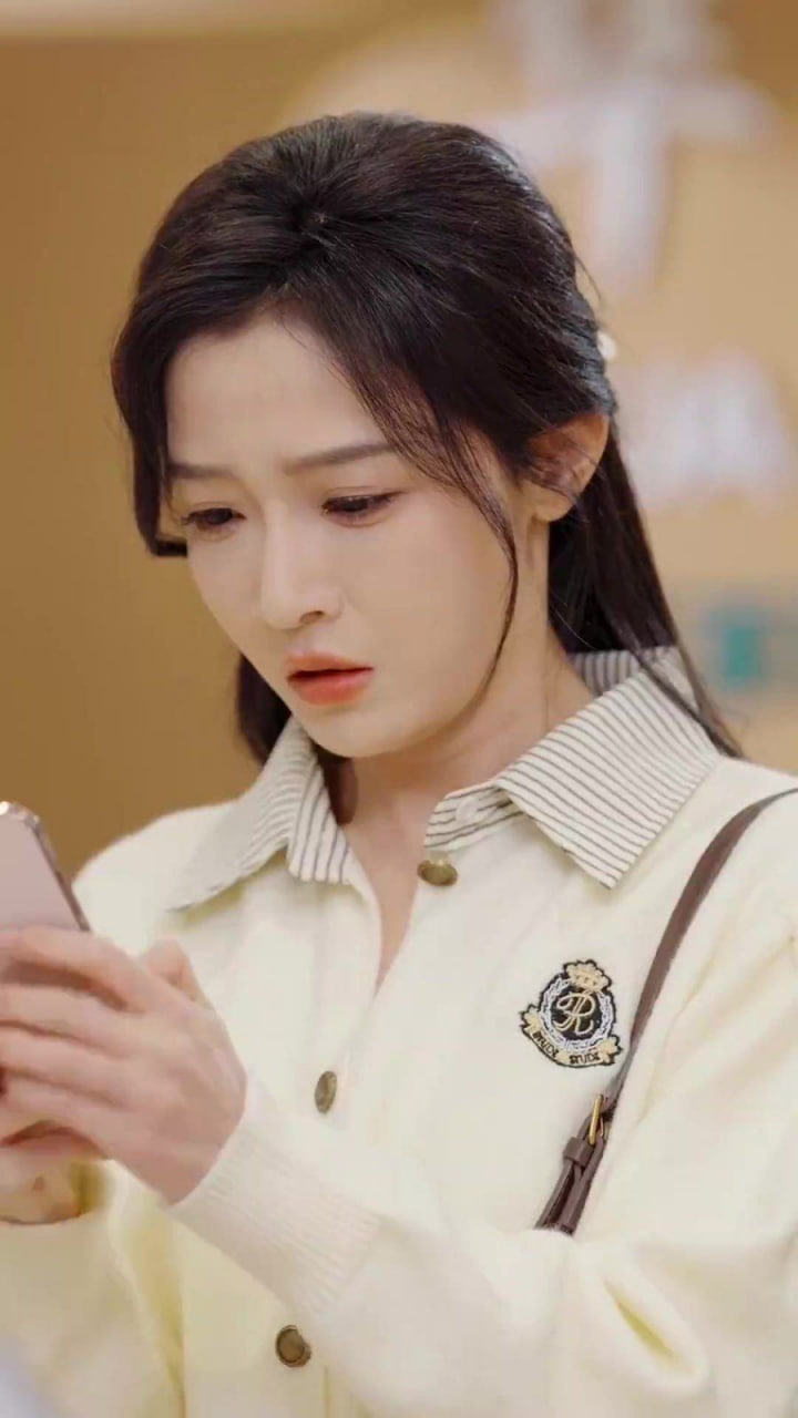 电影:离婚后,陆总舔狗上身帮我提鞋